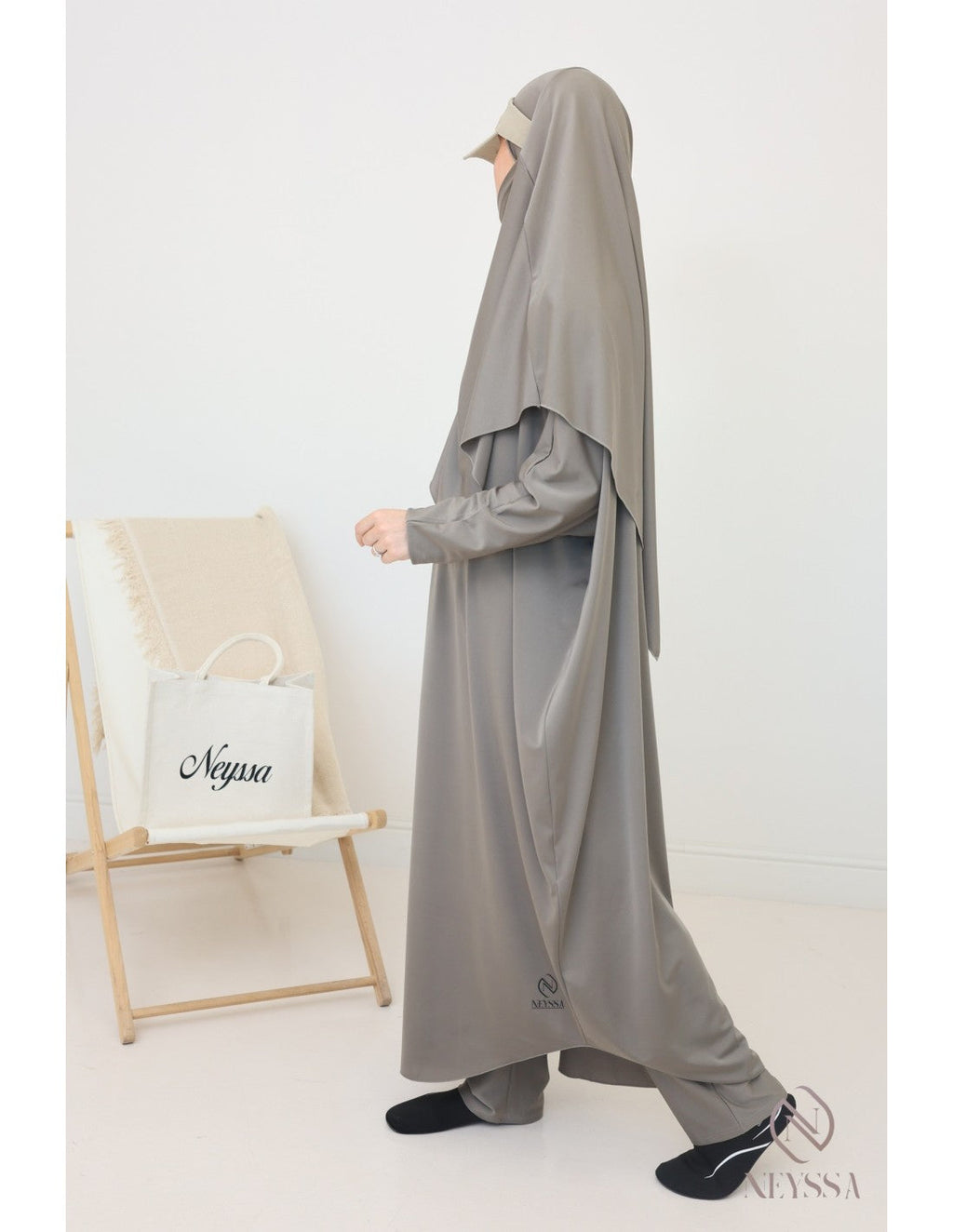 Jilbab de bain Neyssa Taupe V2 - Image 3